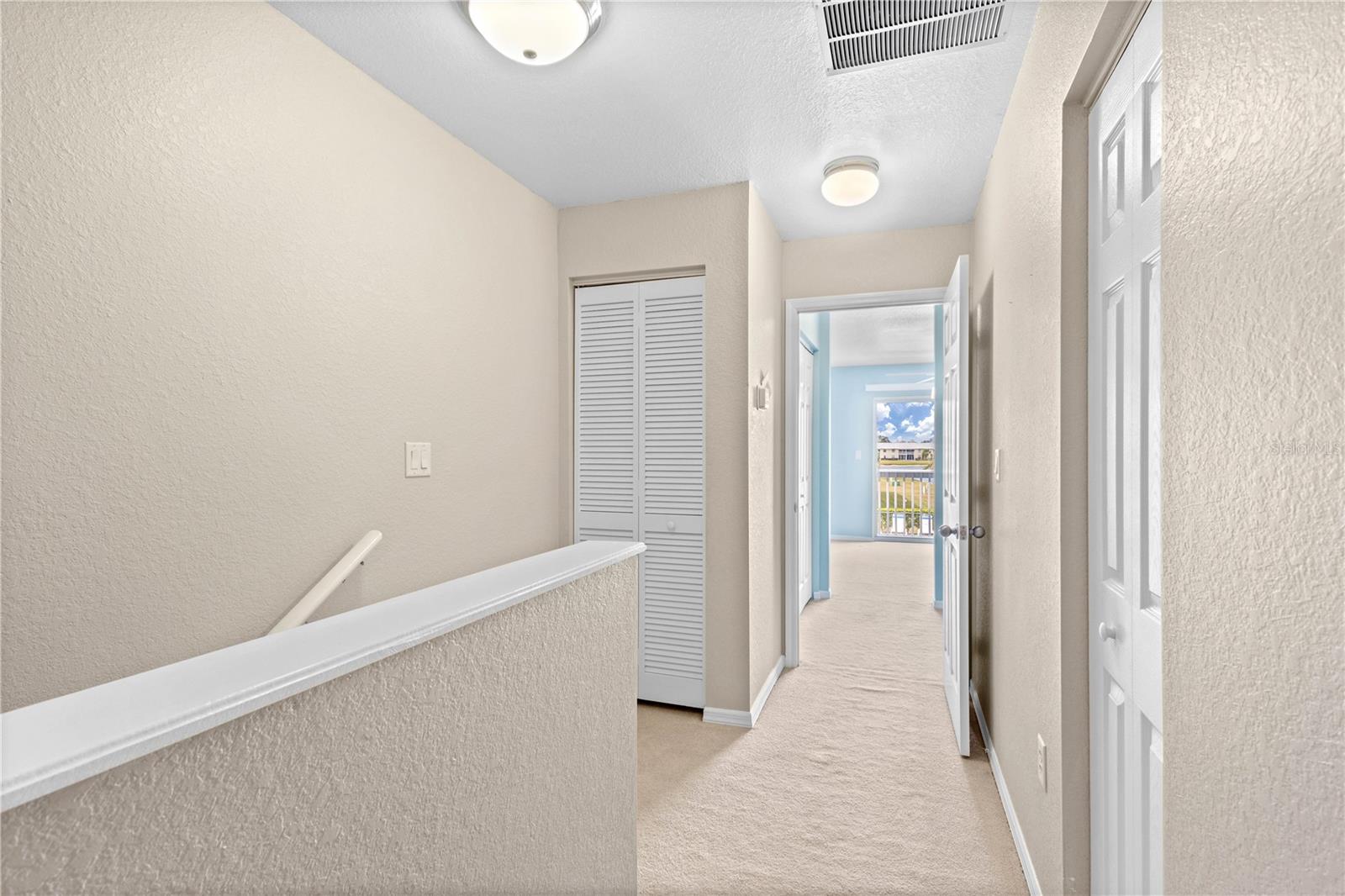 LAKE RIO TWNHMS - Residential