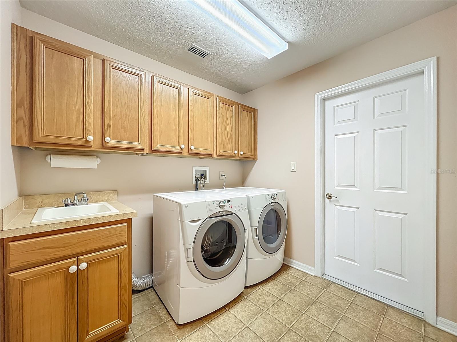 PLANTATION AT LEESBURG NOTTOWAY VILLAGE - Residential