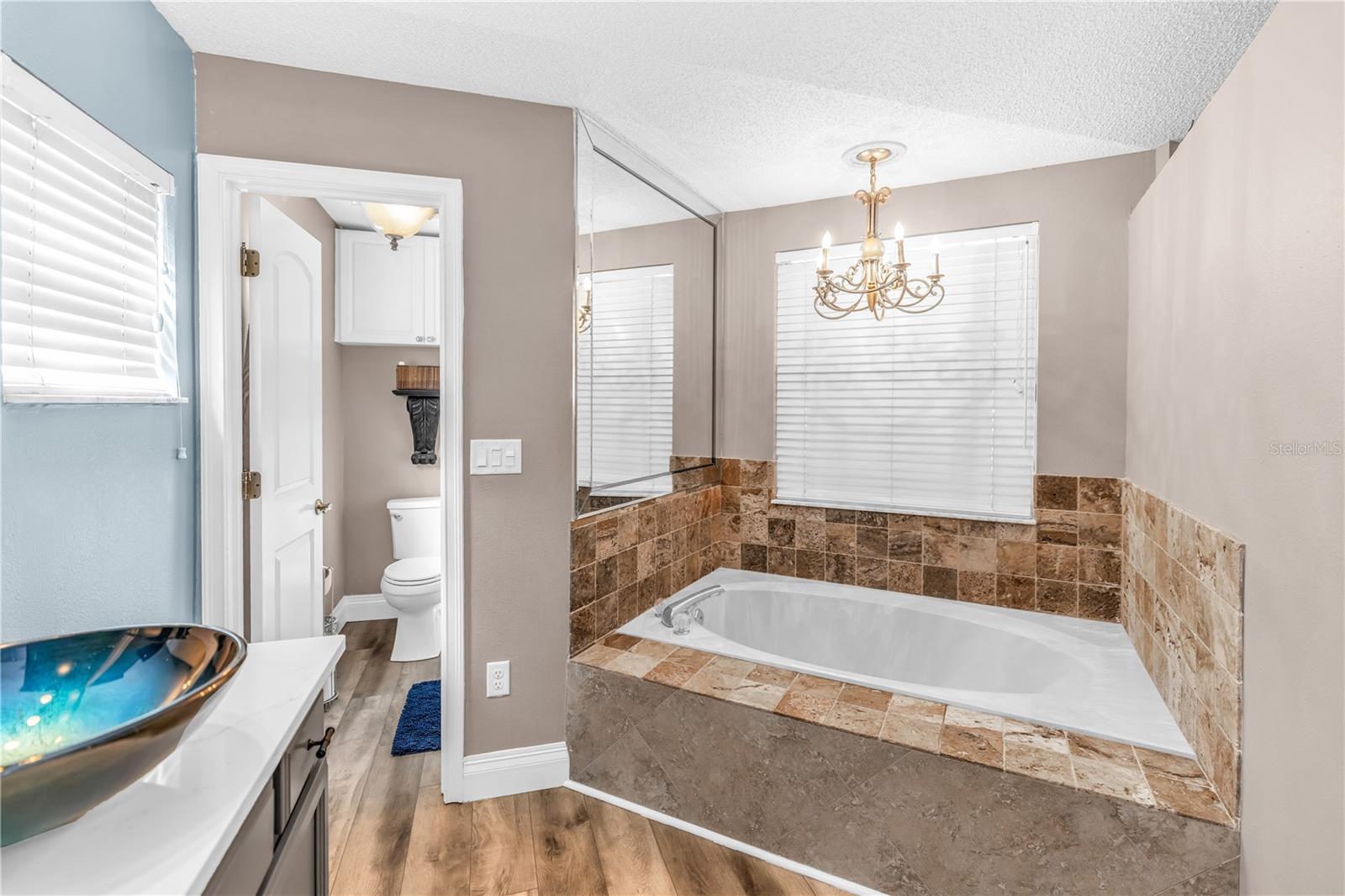 GLEN ABBEY - Residential