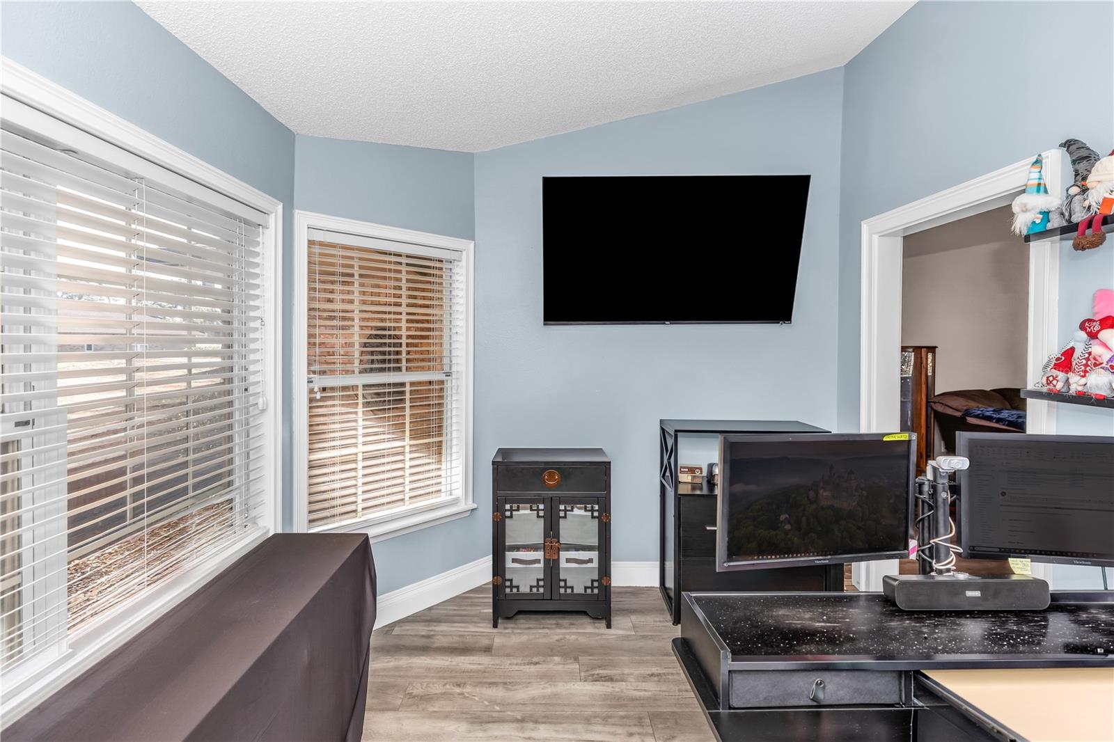 GLEN ABBEY - Residential