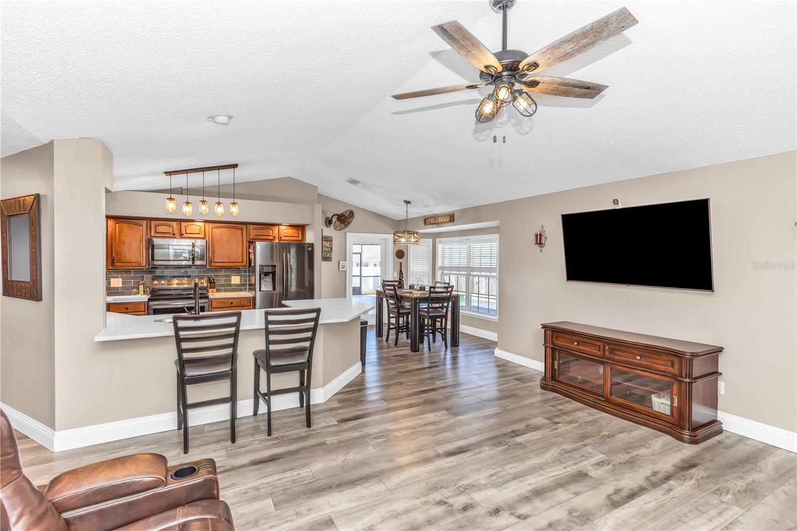 GLEN ABBEY - Residential