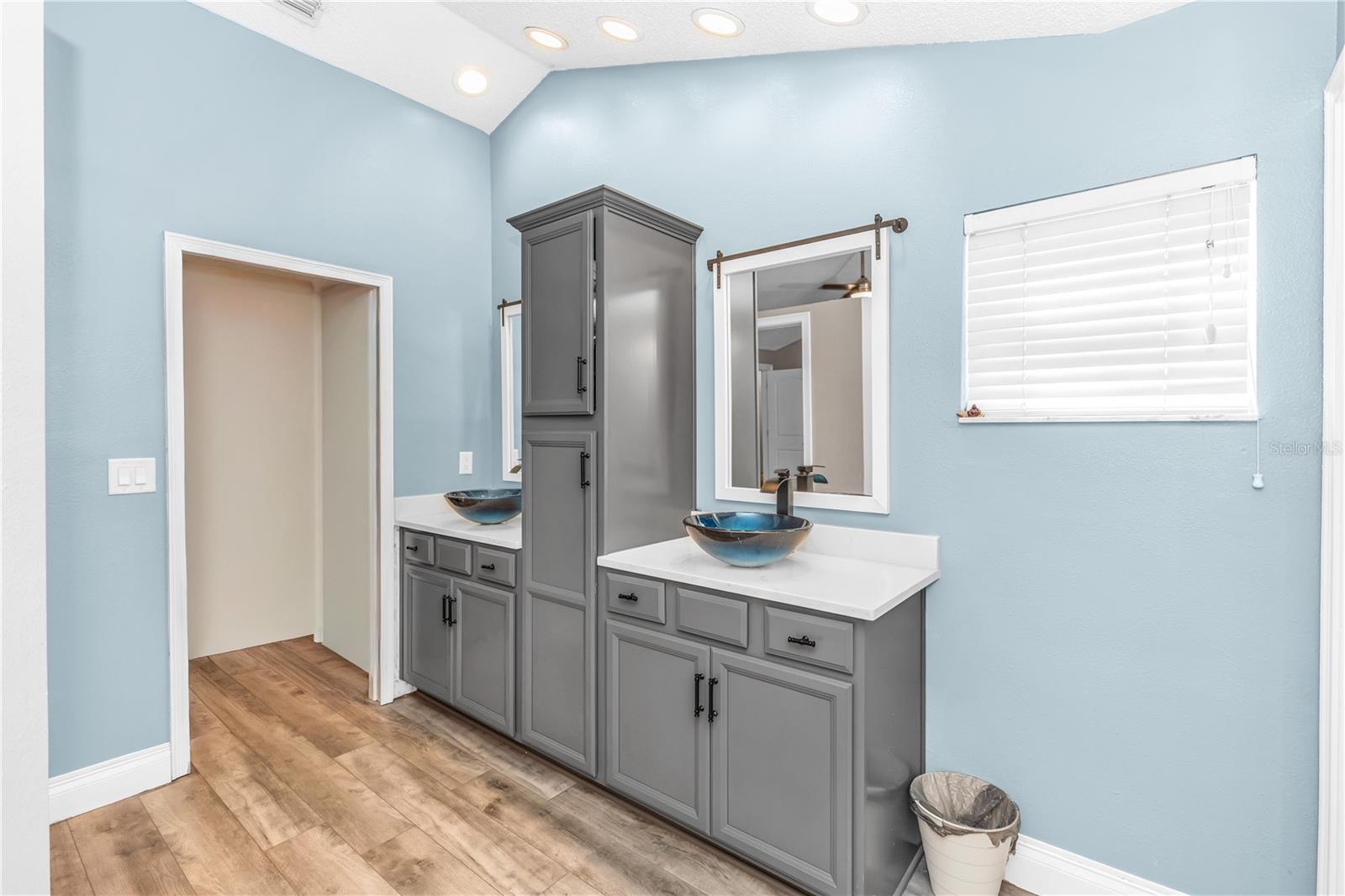 GLEN ABBEY - Residential