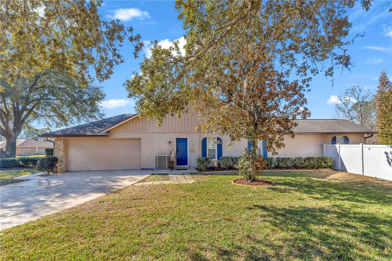 GLEN ABBEY - Residential