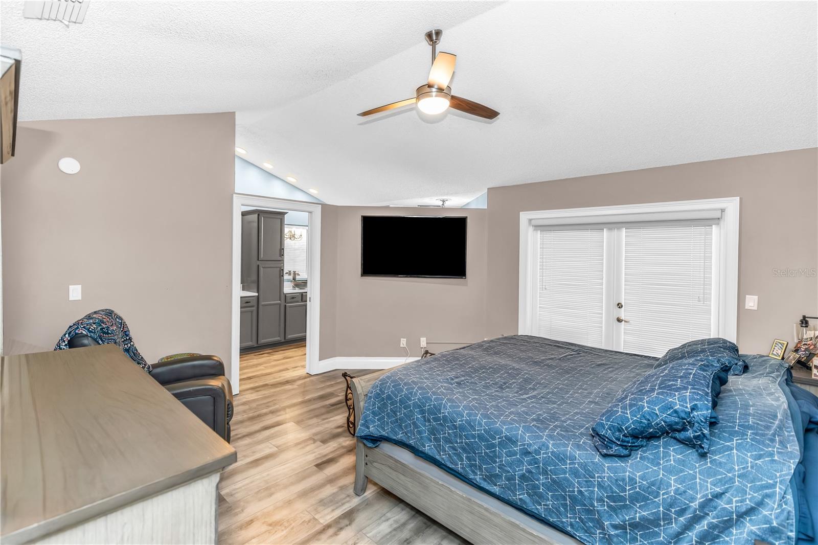 GLEN ABBEY - Residential