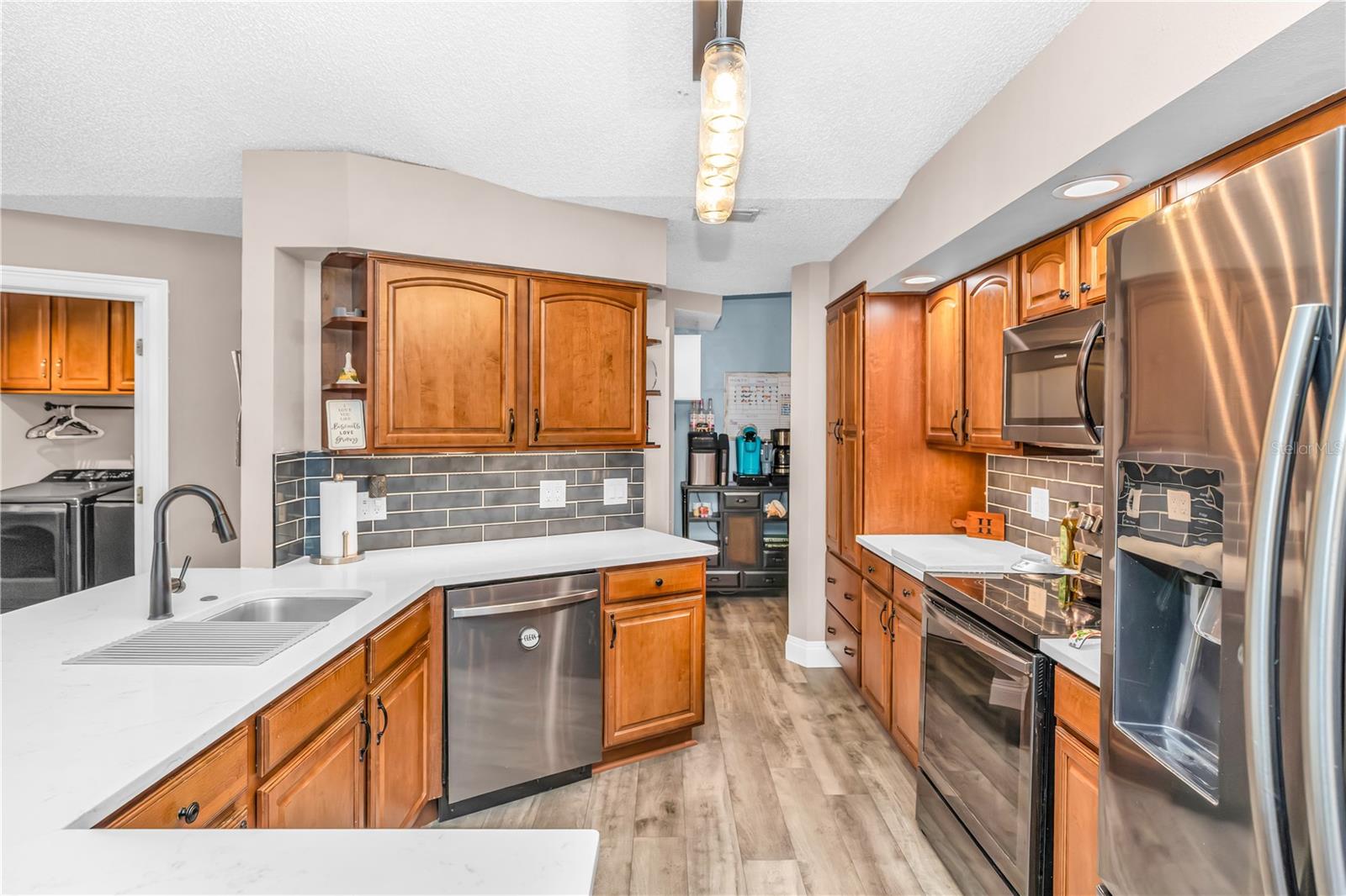 GLEN ABBEY - Residential