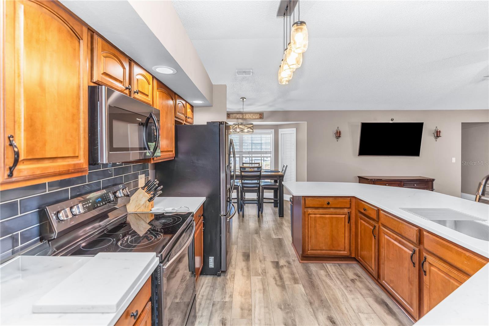 GLEN ABBEY - Residential