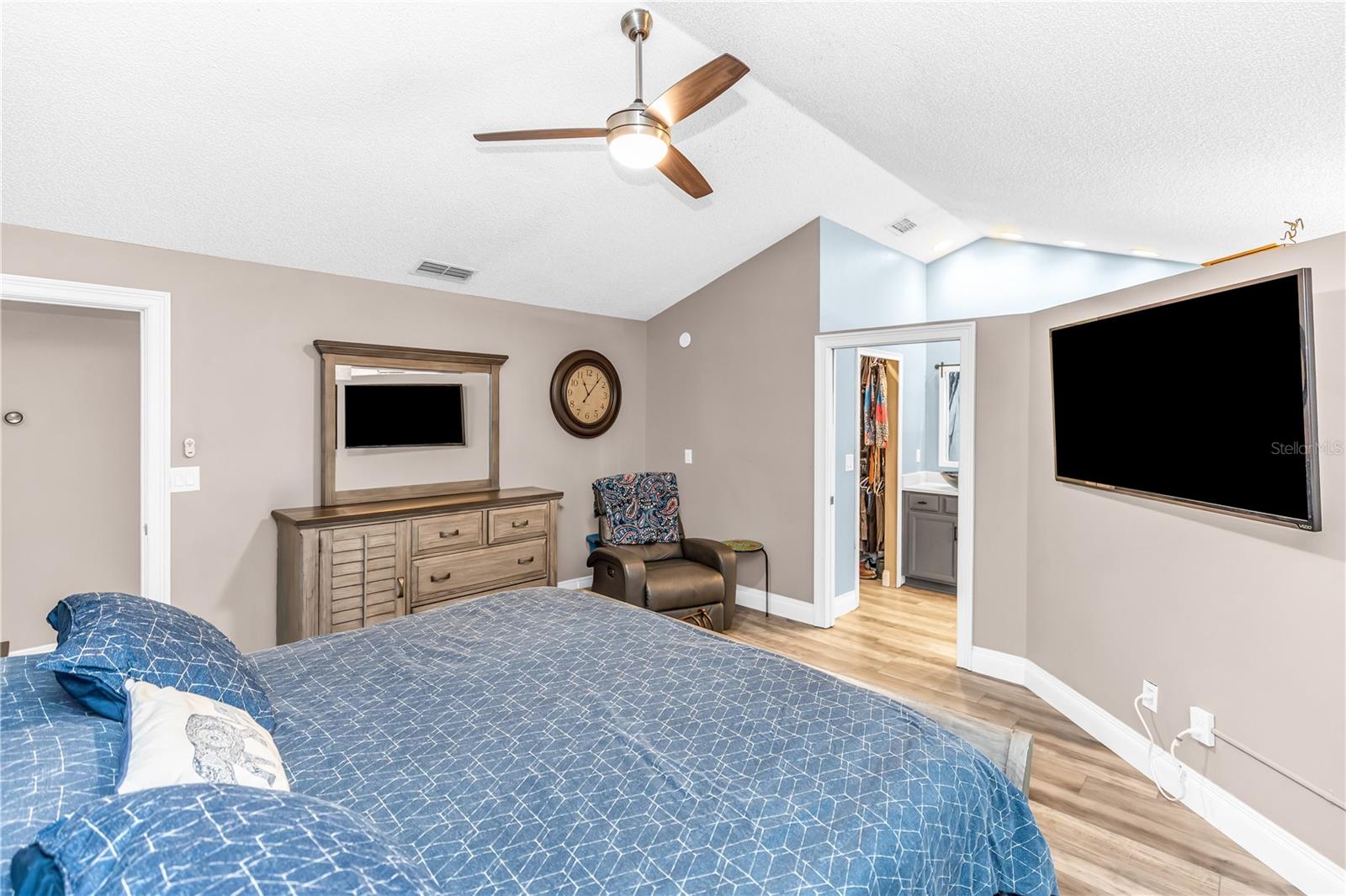 GLEN ABBEY - Residential