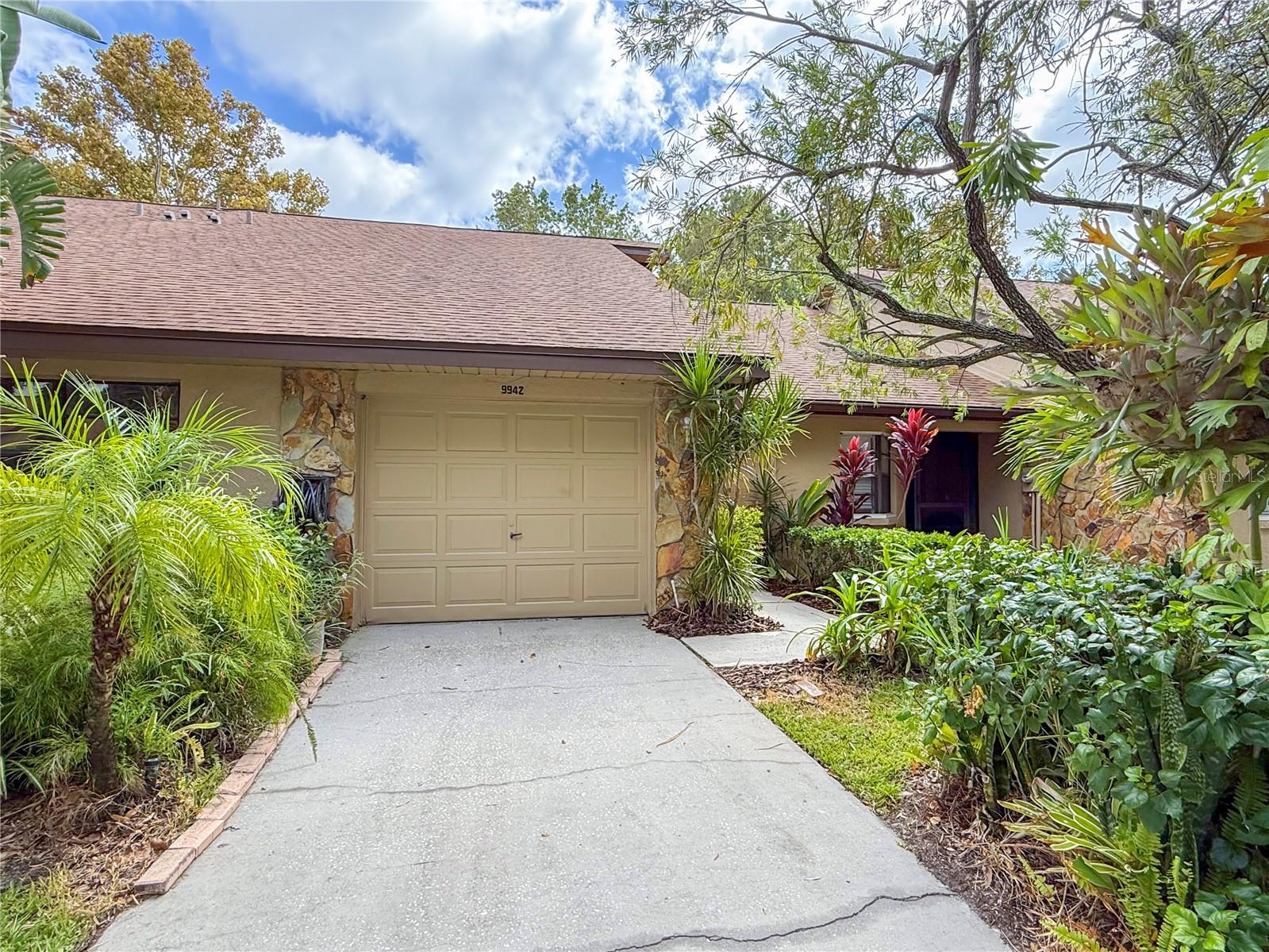 LAKE SEMINOLE VILLAGE - Residential