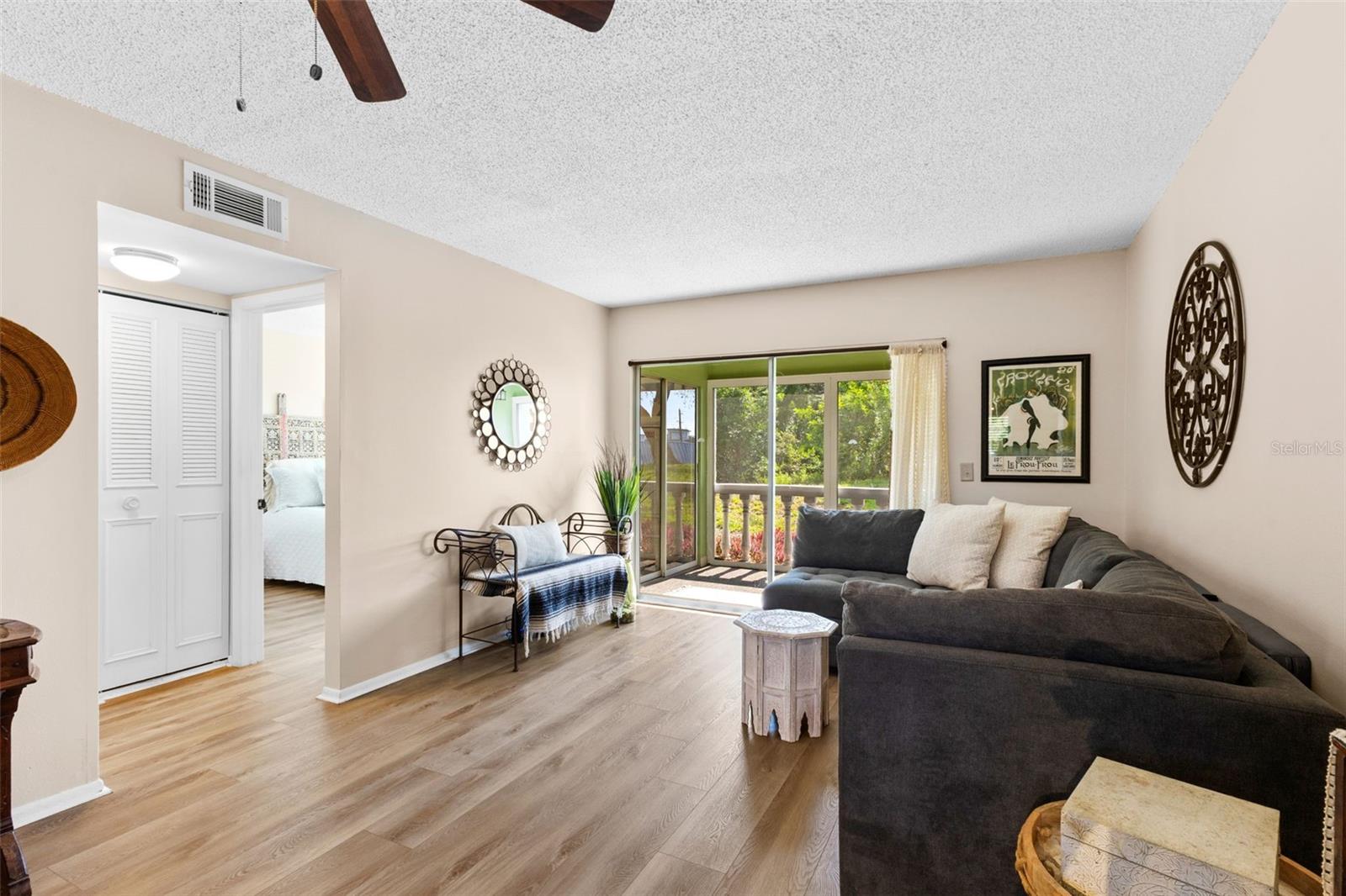 GREEN DOLPHIN PARK CONDO - Residential