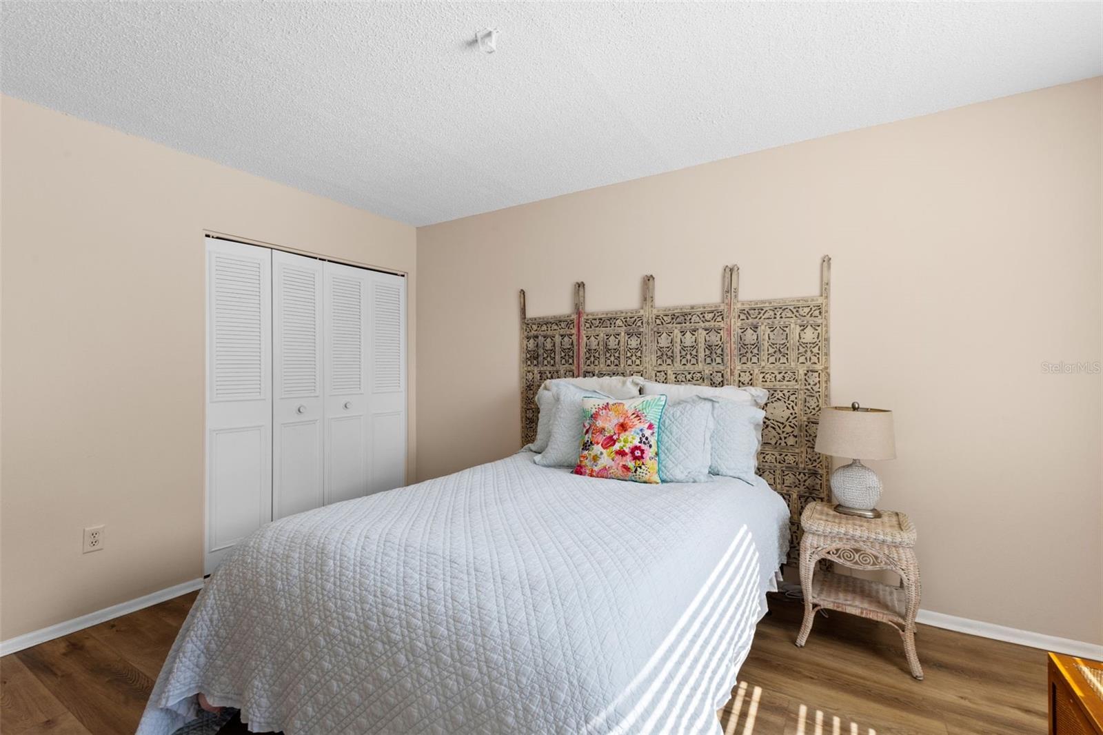 GREEN DOLPHIN PARK CONDO - Residential