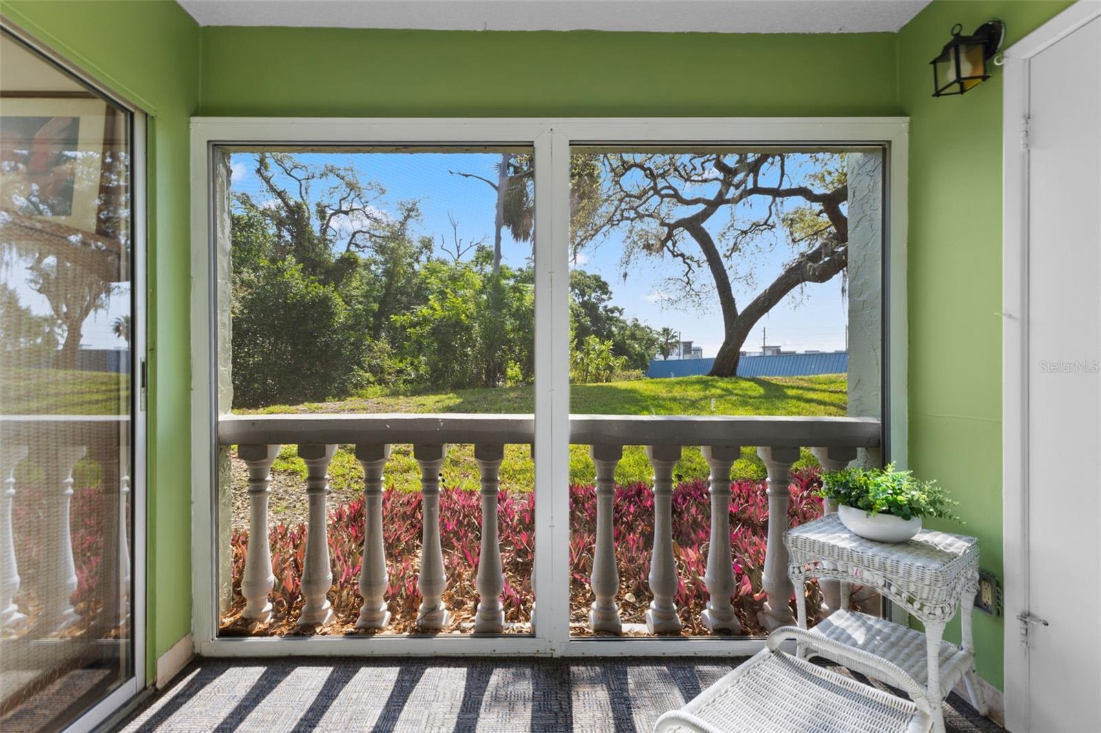 GREEN DOLPHIN PARK CONDO - Residential