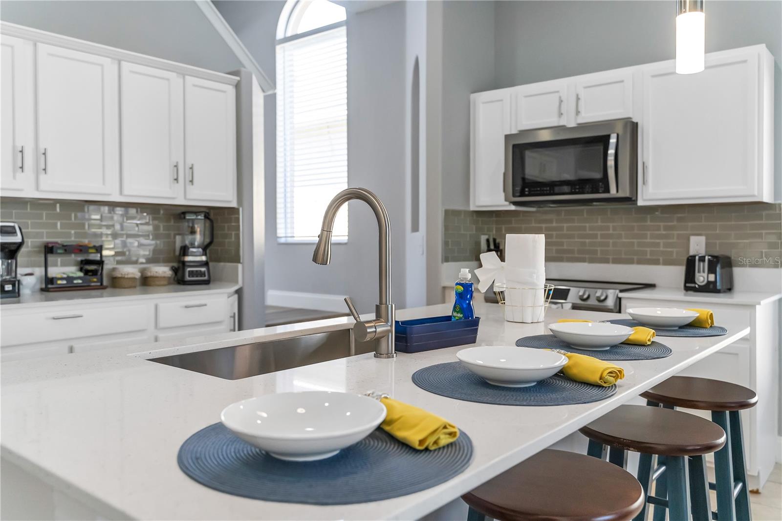 GLENBROOK SUB - Residential Lease