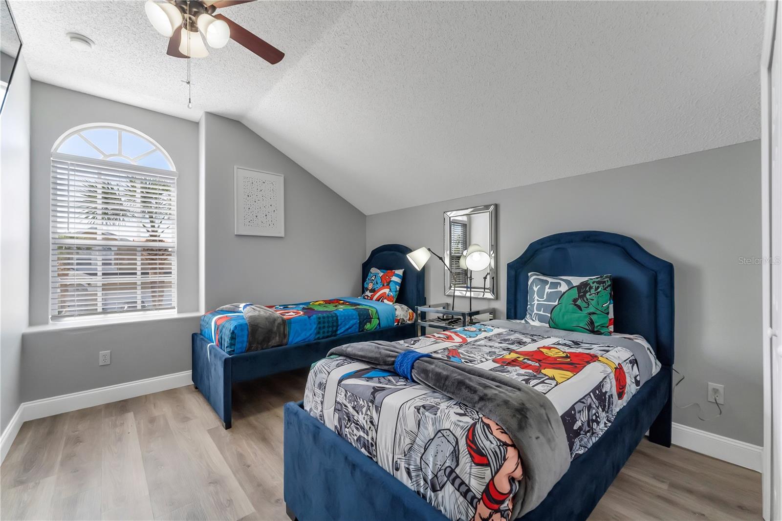 GLENBROOK SUB - Residential Lease