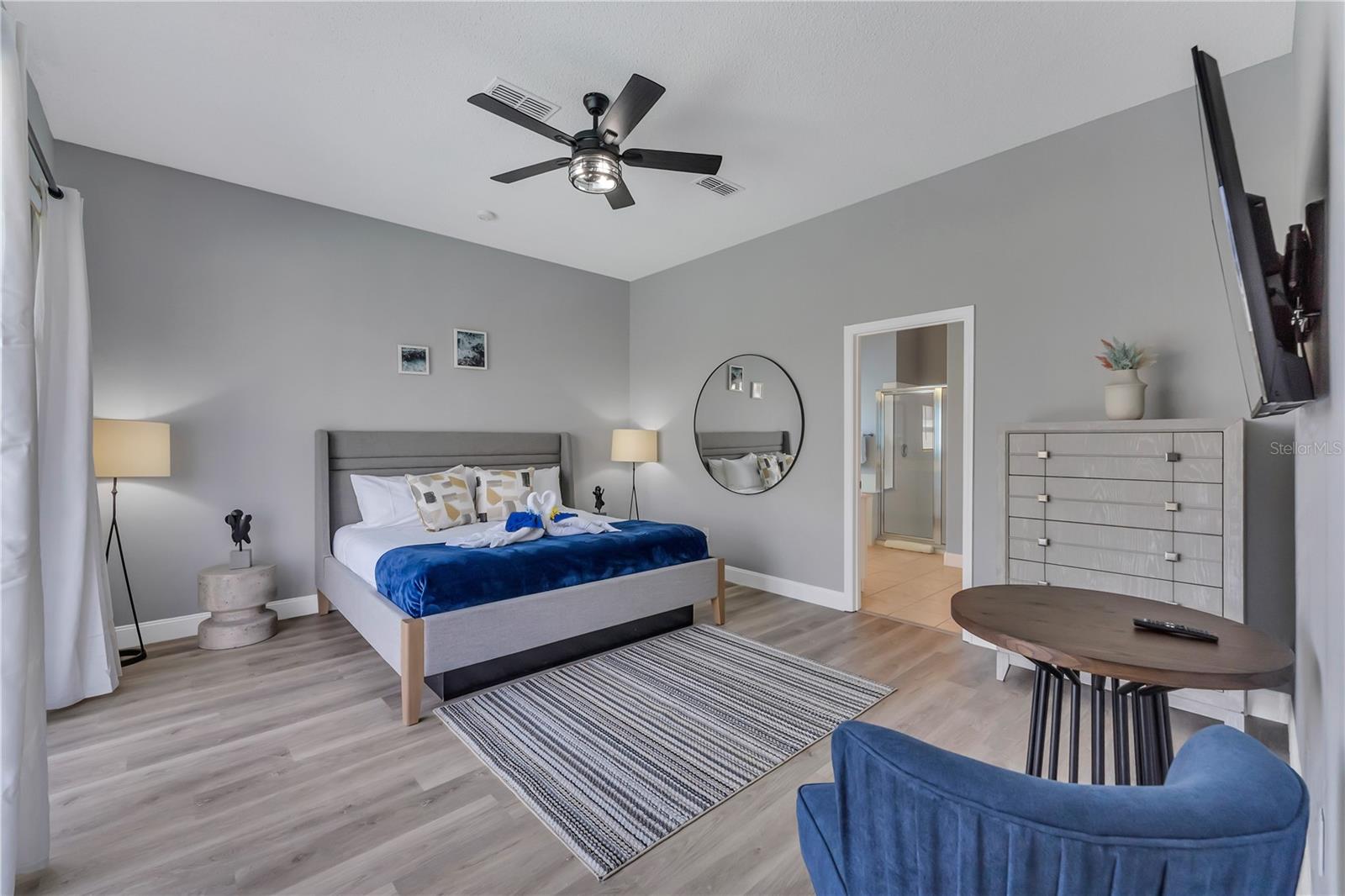 GLENBROOK SUB - Residential Lease