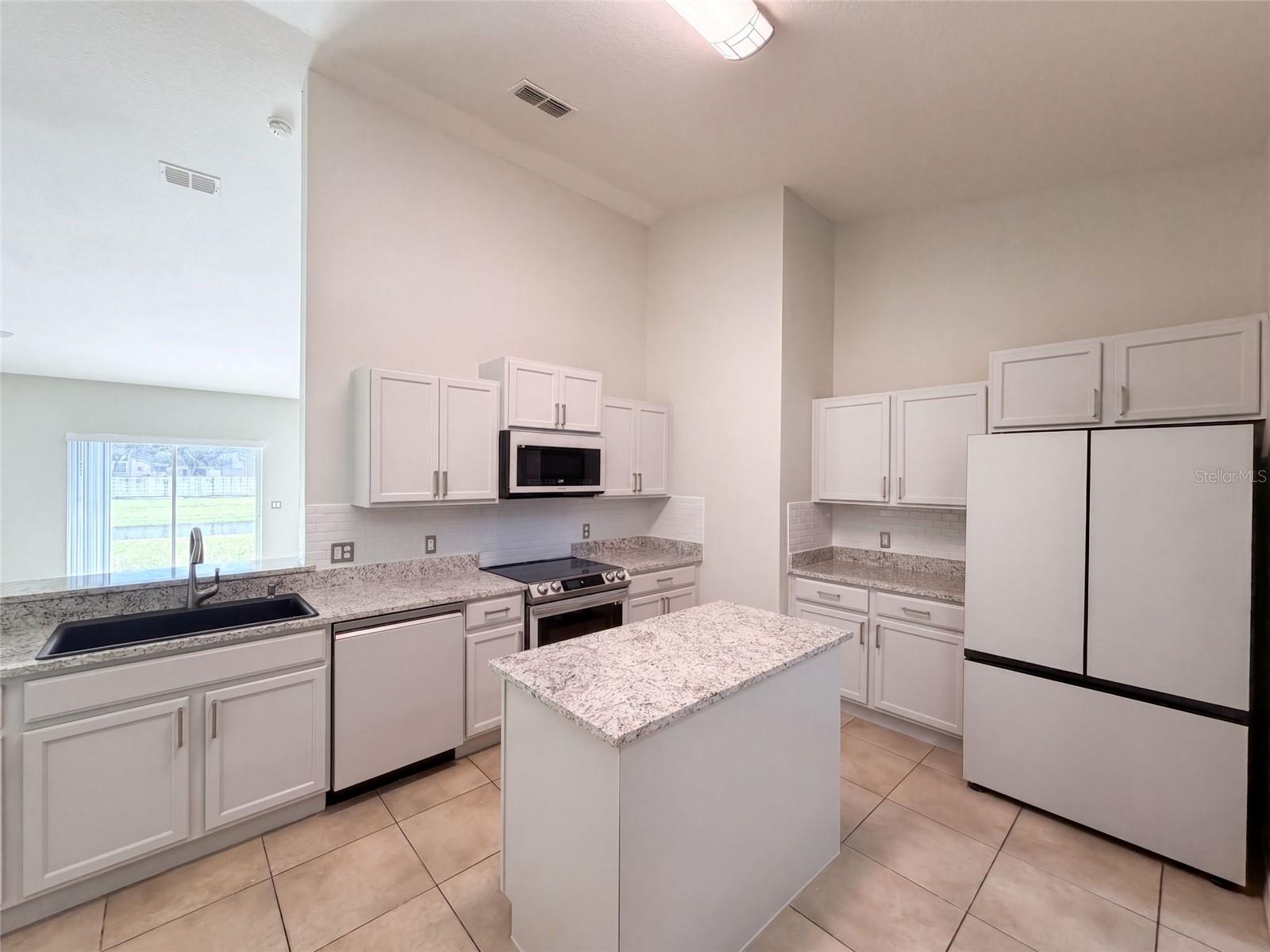 3508 YACHT CLUB COURT