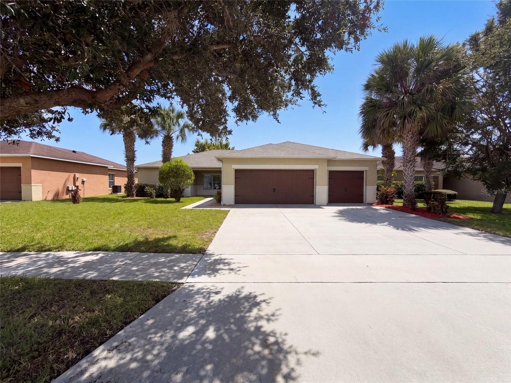 Photo of 3508 Yacht Club Court, Kissimmee, FL 34746 (MLS # O6438381)