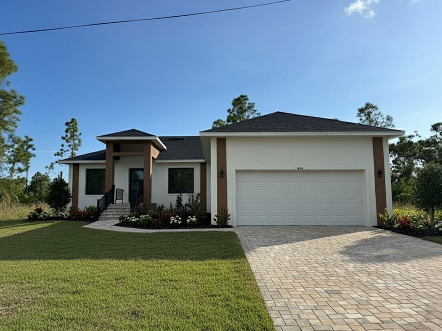 With four
spacious bedrooms and three elegant bathrooms, this home offers a comfortable and functional space for the
entire family. The kitchen and laundry room are designed with a focus on efficiency and convenience, using
high-quality materials to ensure durability and style. The garage offers space for two vehicles, while the
backyard is an oasis of tranquility, perfect for family gatherings or simply relaxing outdoors.
The architecture of this home is distinguished by its clever use of simple yet elegant materials and geometric
forms. High-quality building materials combine with basic geometric shapes to create a modern and
aesthetic. Large windows and sliding glass doors allow natural light to flood the interior spaces,
creating a sense of spaciousness and seamlessly connecting the interior with the beautiful backyard.
The bedrooms are designed to provide comfort and tranquility. Each bedroom offers enough space to rest
and relax, with a design that cleverly incorporates storage to keep all your belongings organized. In short,
the Giovanna model is a perfect combination of modern style, functionality, and comfort, ideal for those
looking for a home that reflects their active, contemporary lifestyle.