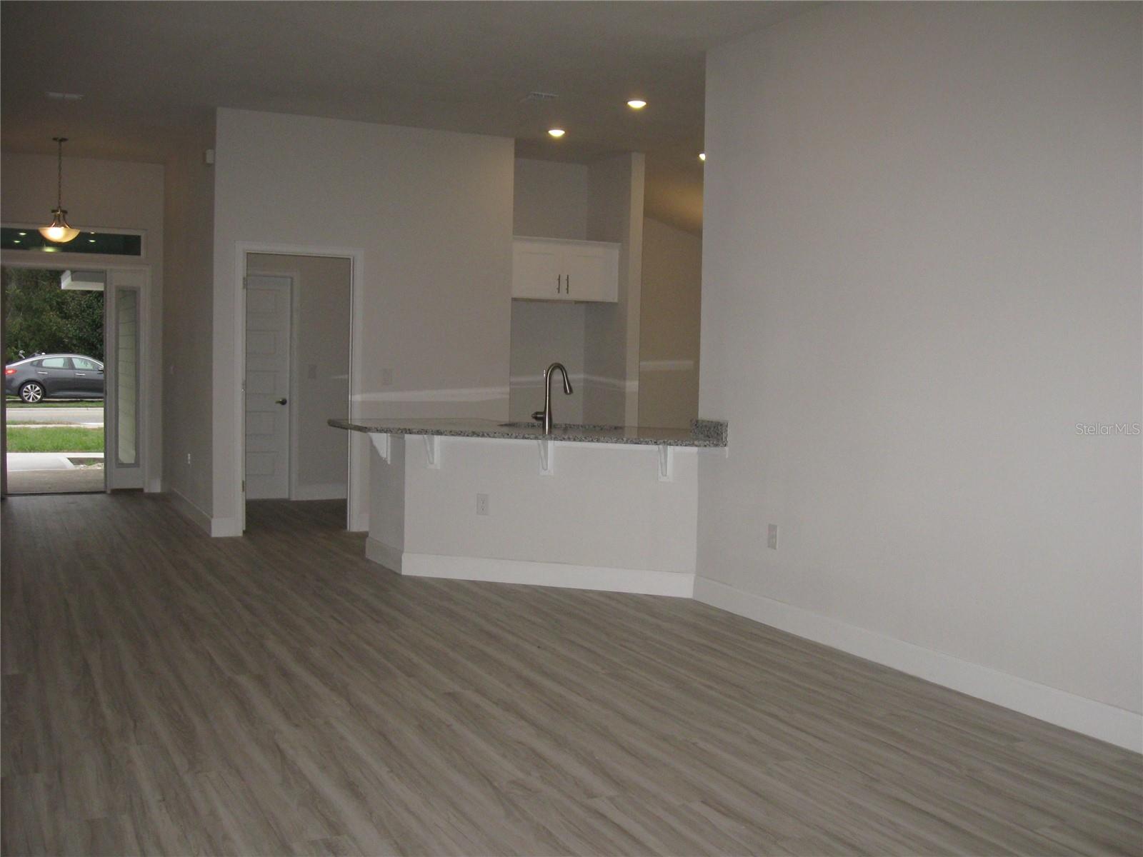 PRESERVE/LAUREL LAKE - Residential