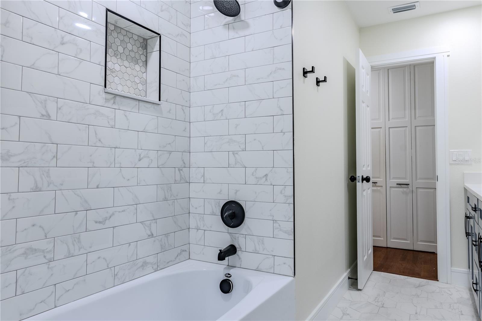 TEMPLE TERRACE ESTATES - Residential