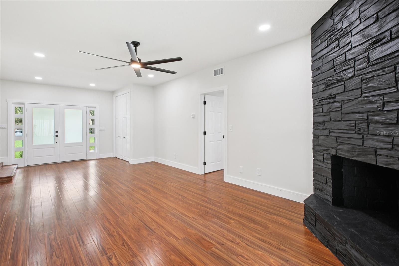 TEMPLE TERRACE ESTATES - Residential