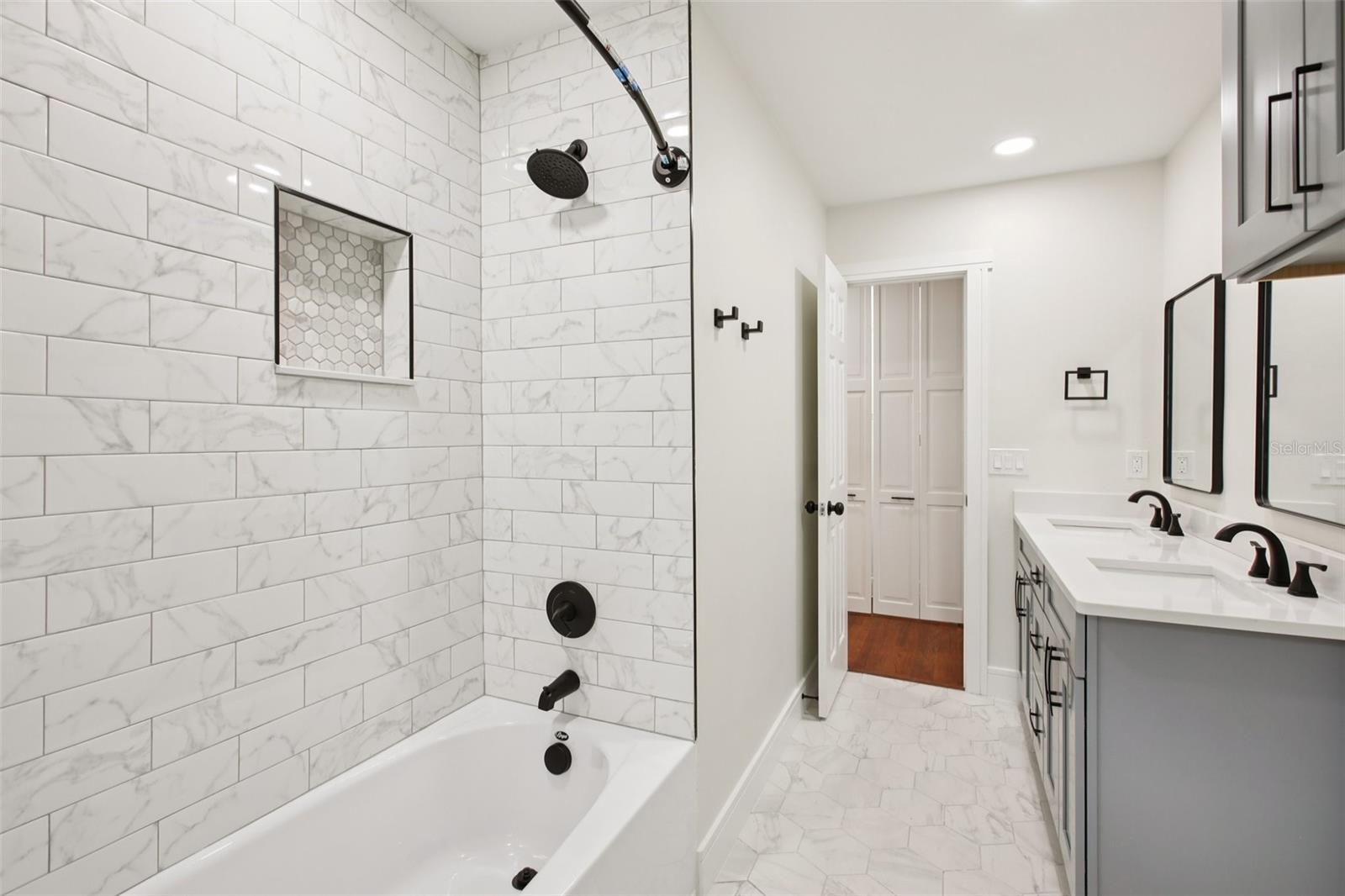 TEMPLE TERRACE ESTATES - Residential