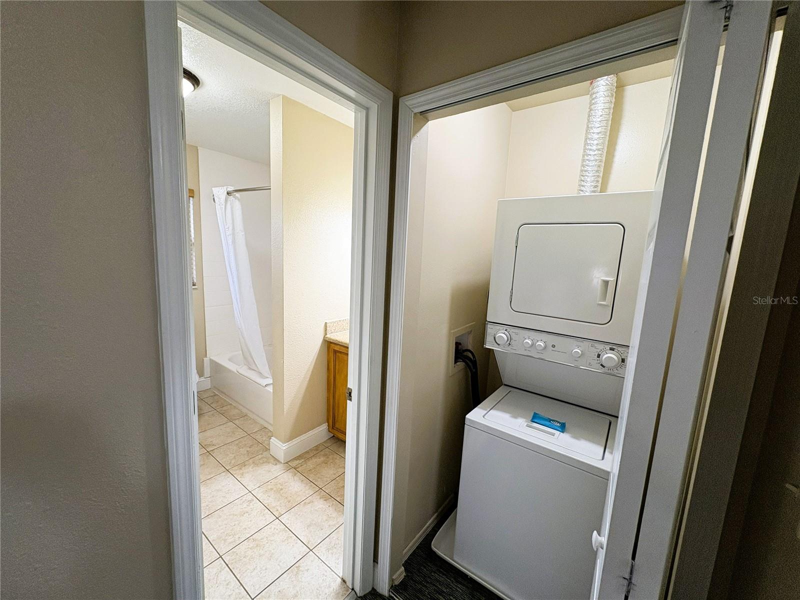 FANTASYWORLD CLUB VILLAS UNIT 1 - Residential