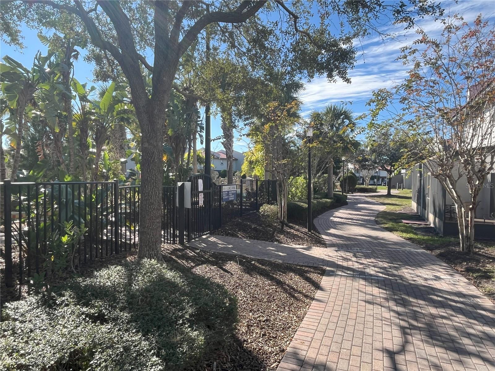 FANTASYWORLD CLUB VILLAS UNIT 1 - Residential