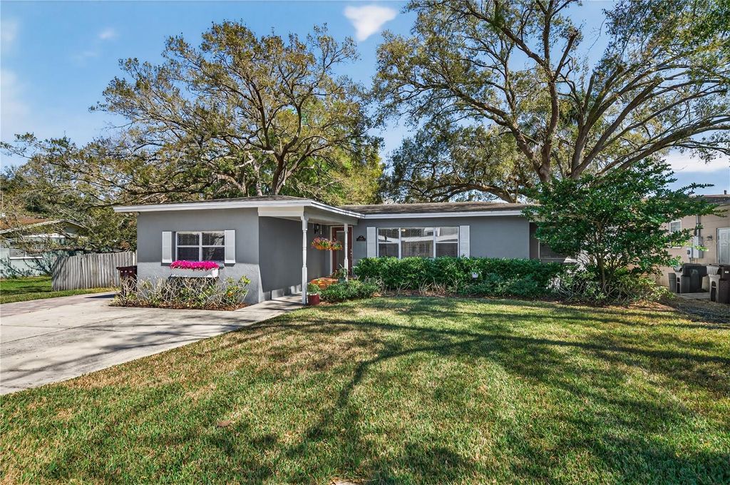 Photo of 3109 Harrison Avenue, Orlando, FL 32804 (MLS # O6380103)