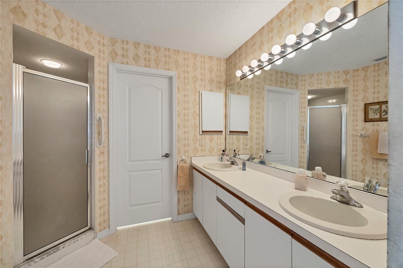 ASHLEY PLACE - Residential