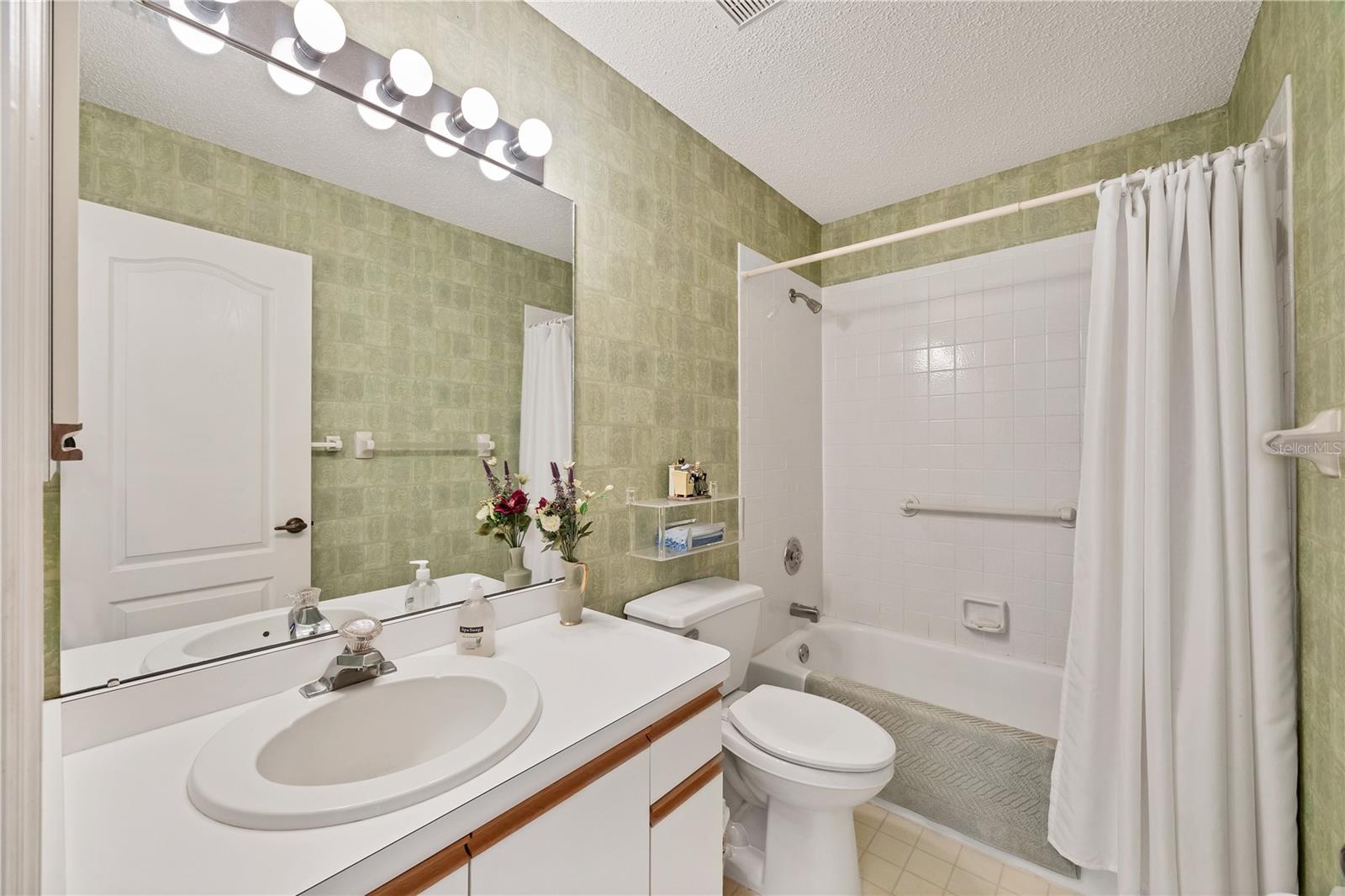 ASHLEY PLACE - Residential