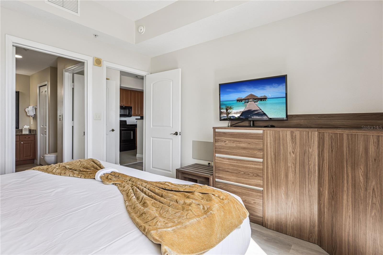 POINT ORLANDO RESIDENCE CONDO - Residential