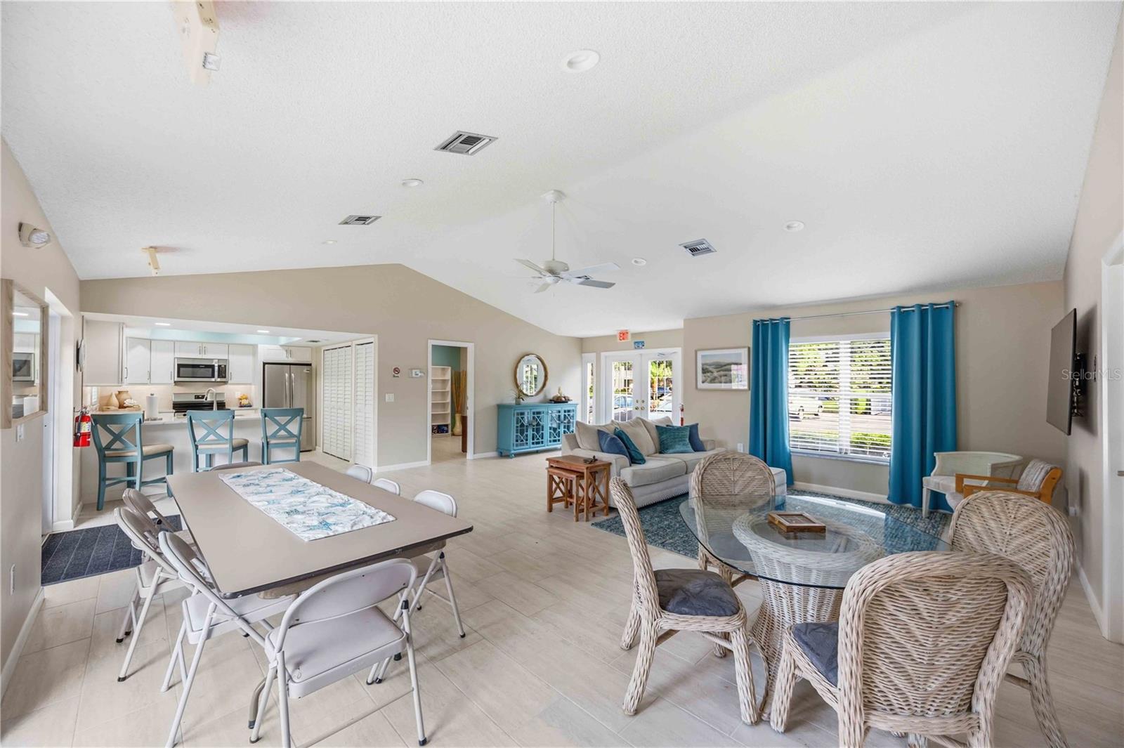 EAGLE CREEK IV - Residential