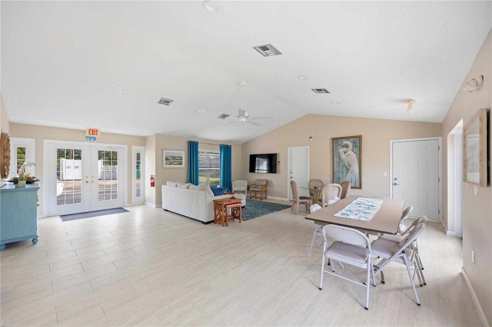 EAGLE CREEK IV - Residential