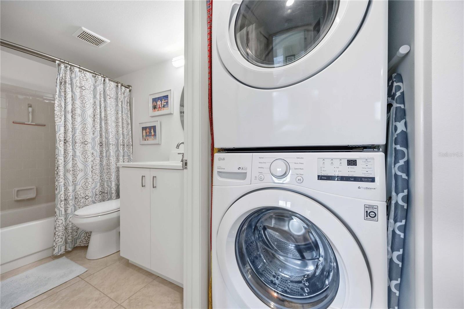 EAGLE CREEK IV - Residential