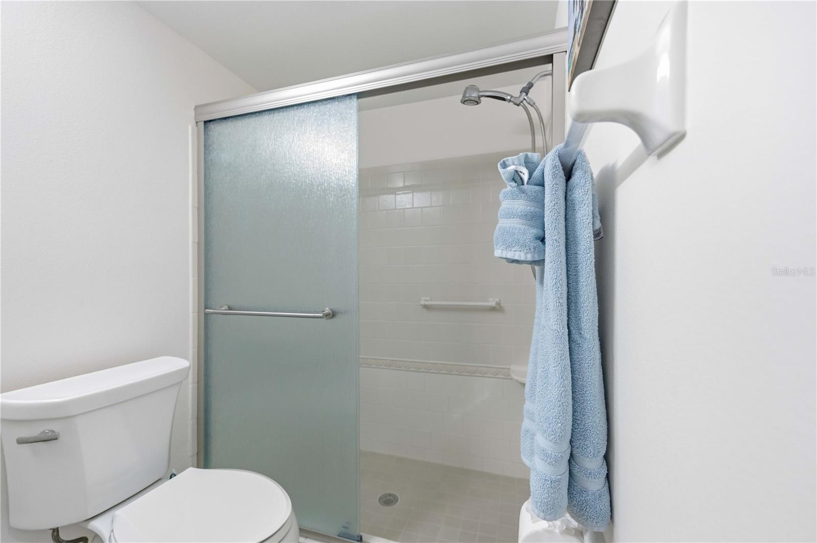 EAGLE CREEK IV - Residential