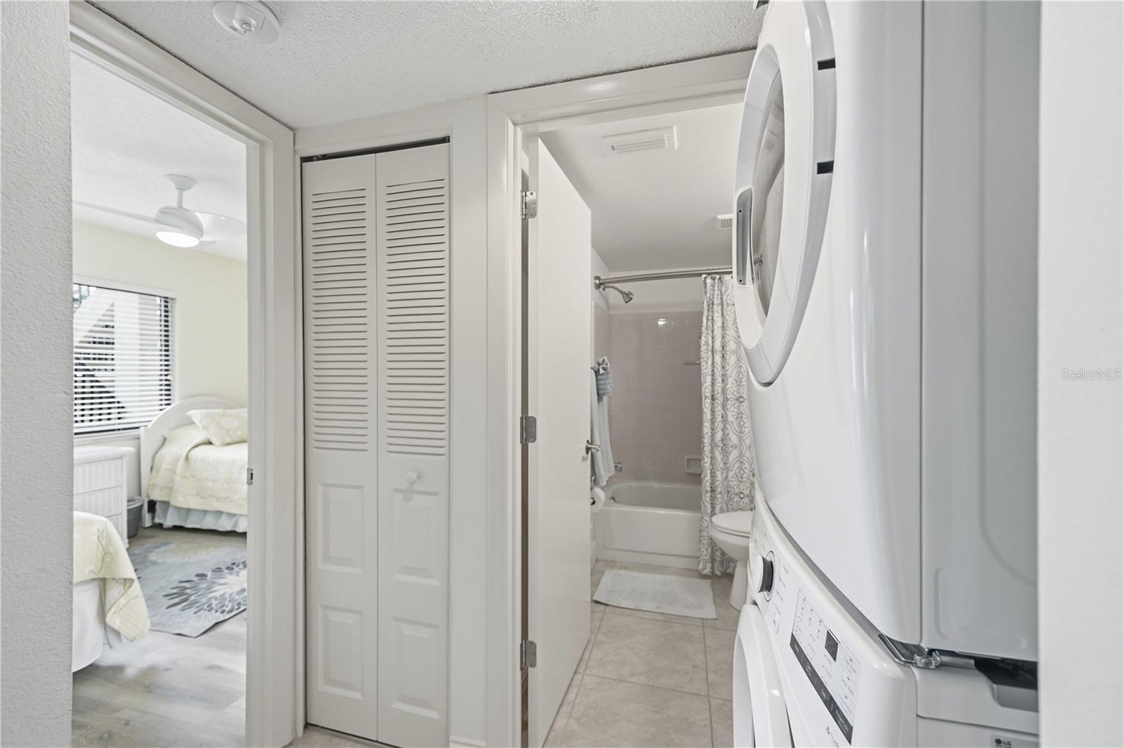 EAGLE CREEK IV - Residential