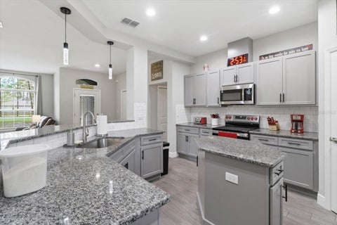 Tiny photo for Beverly Hills, FL 34465 (MLS # W7887516)