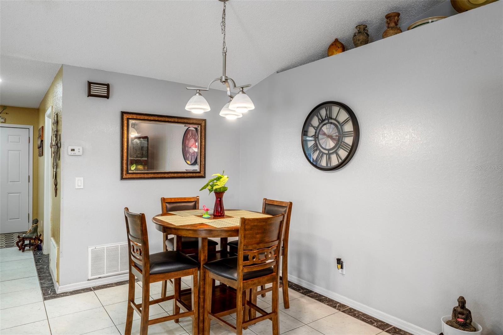 BERKELEY MANOR - Residential