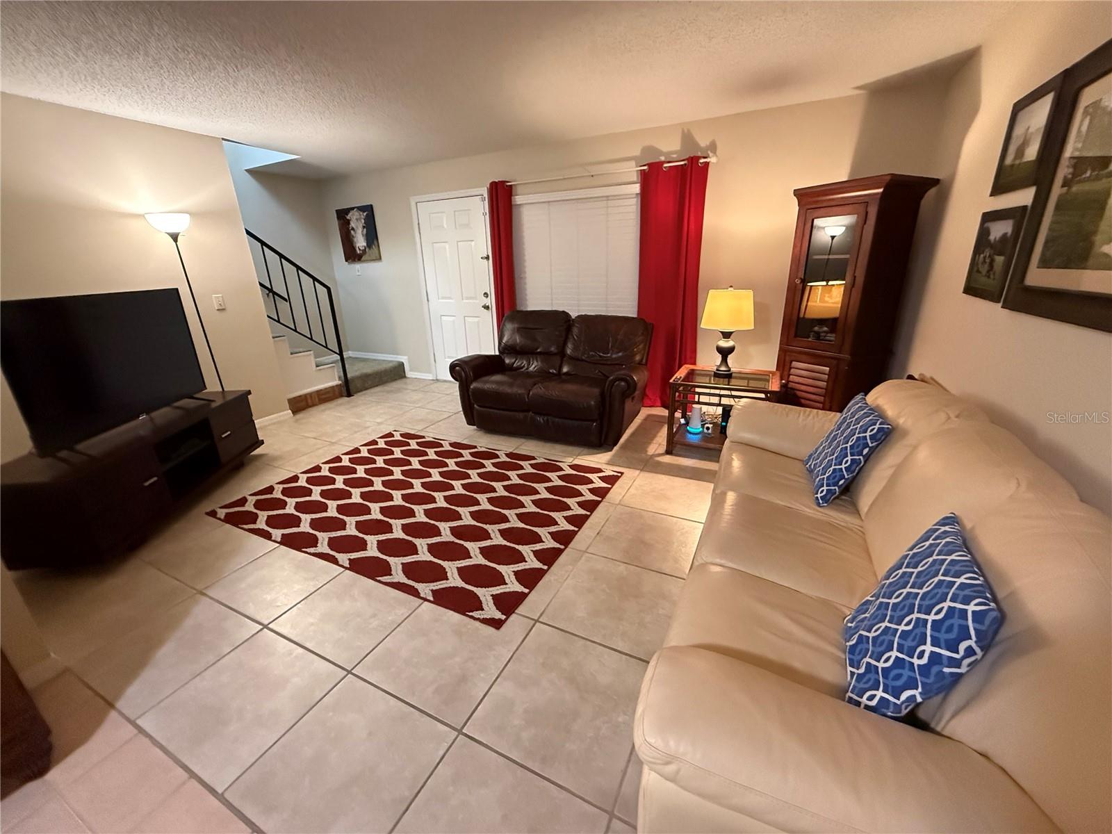 PARK LAKE GROVE CONDO PH D - Residential