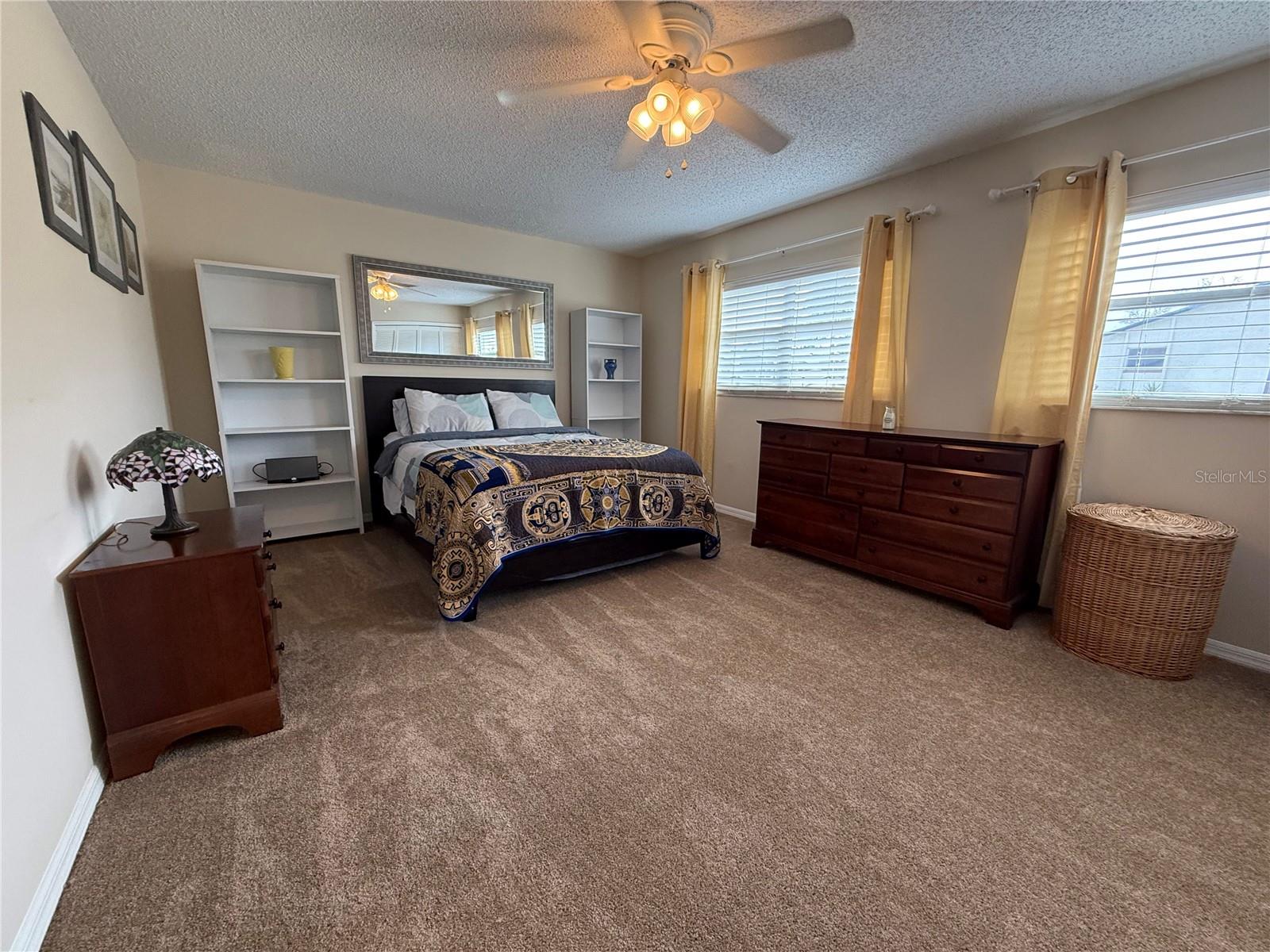 PARK LAKE GROVE CONDO PH D - Residential