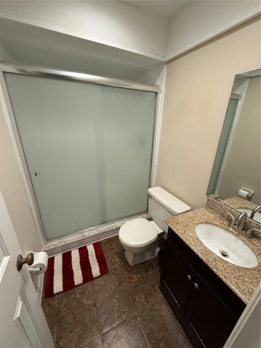 PARK LAKE GROVE CONDO PH D - Residential