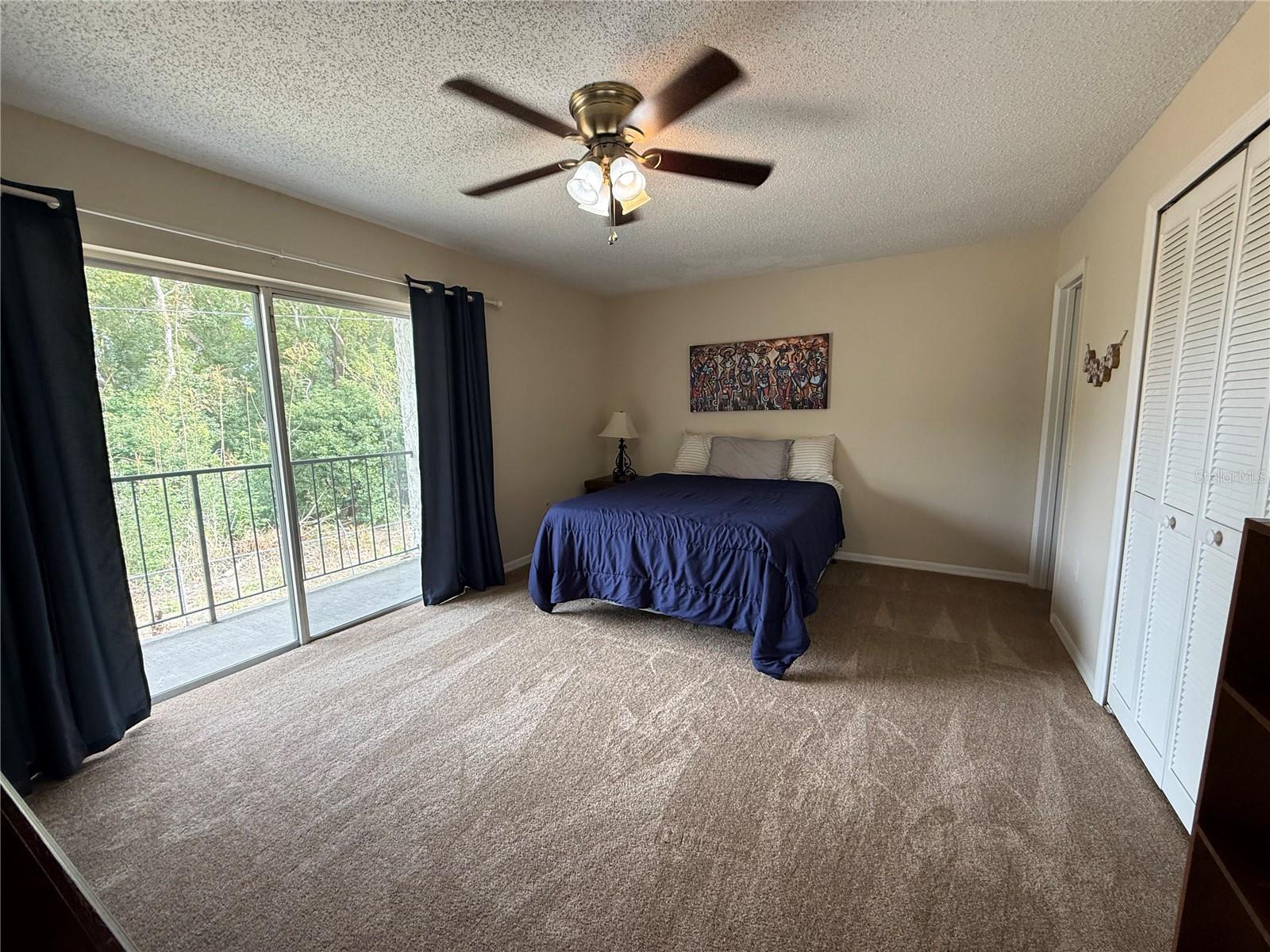 PARK LAKE GROVE CONDO PH D - Residential