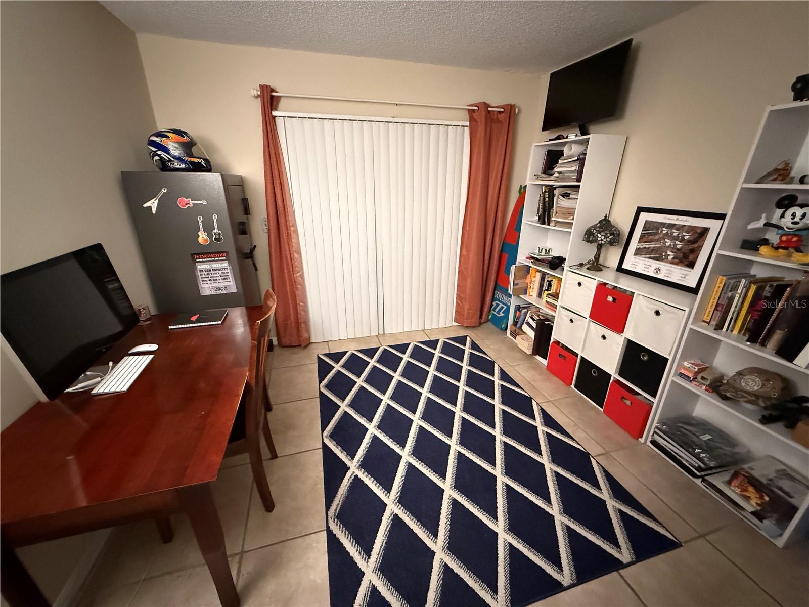 PARK LAKE GROVE CONDO PH D - Residential