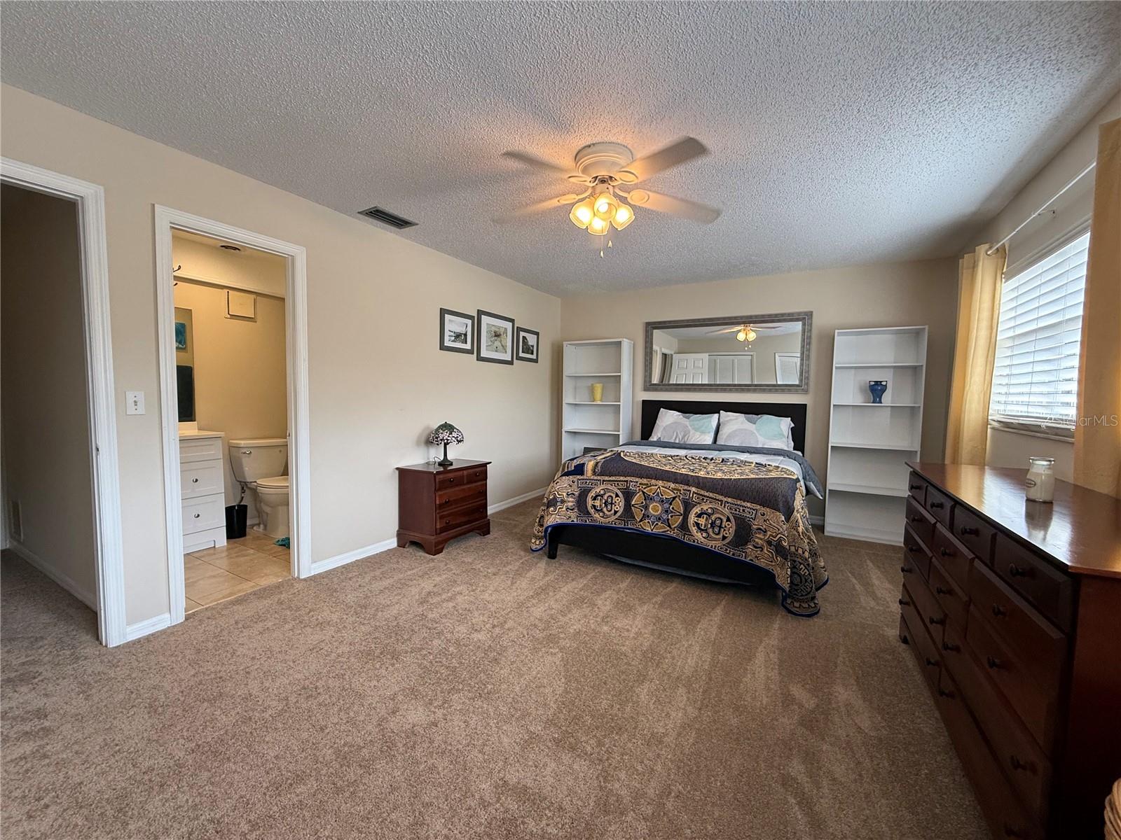 PARK LAKE GROVE CONDO PH D - Residential