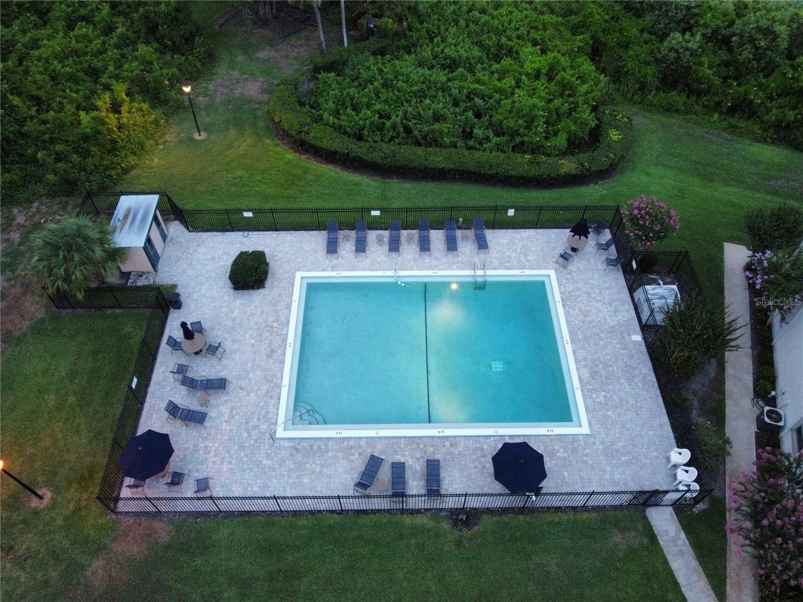 PARK LAKE GROVE CONDO PH D - Residential