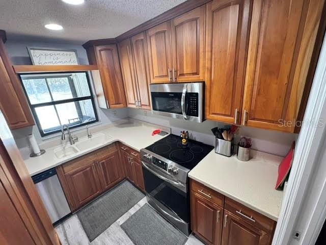 MEADOWOOD - Residential