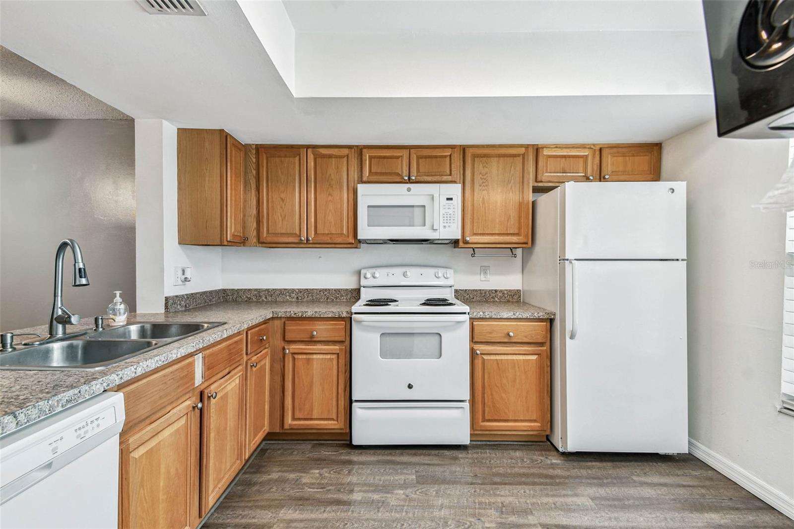 BRIGADOON OF CLEARWATER - Residential Lease