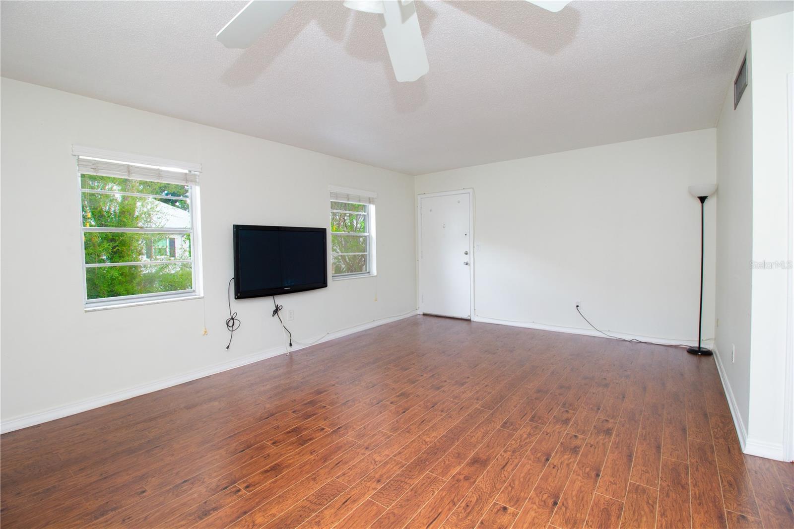 6940 A SUNSET DRIVE S 2C