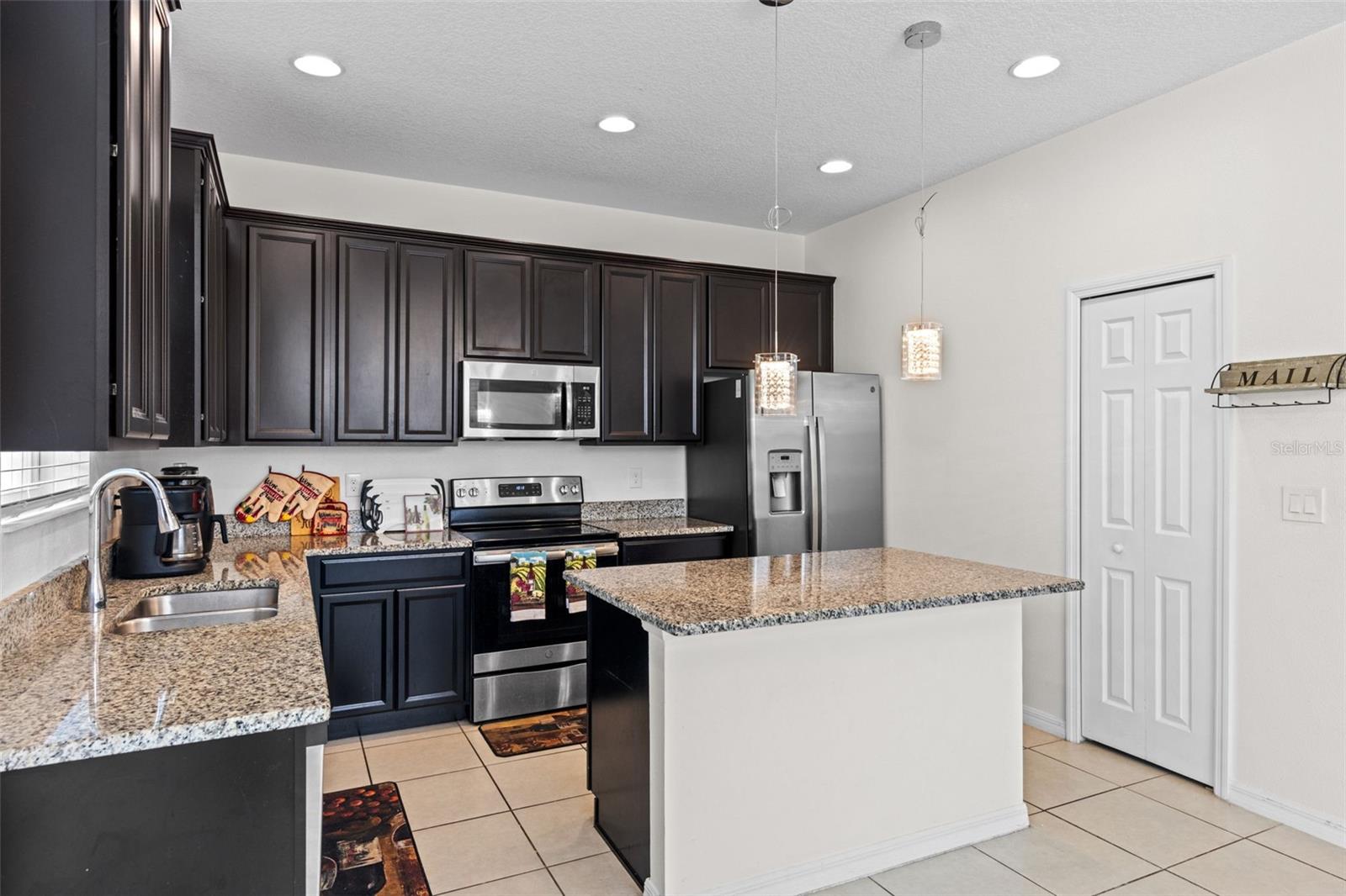 AMBERGATE - Residential