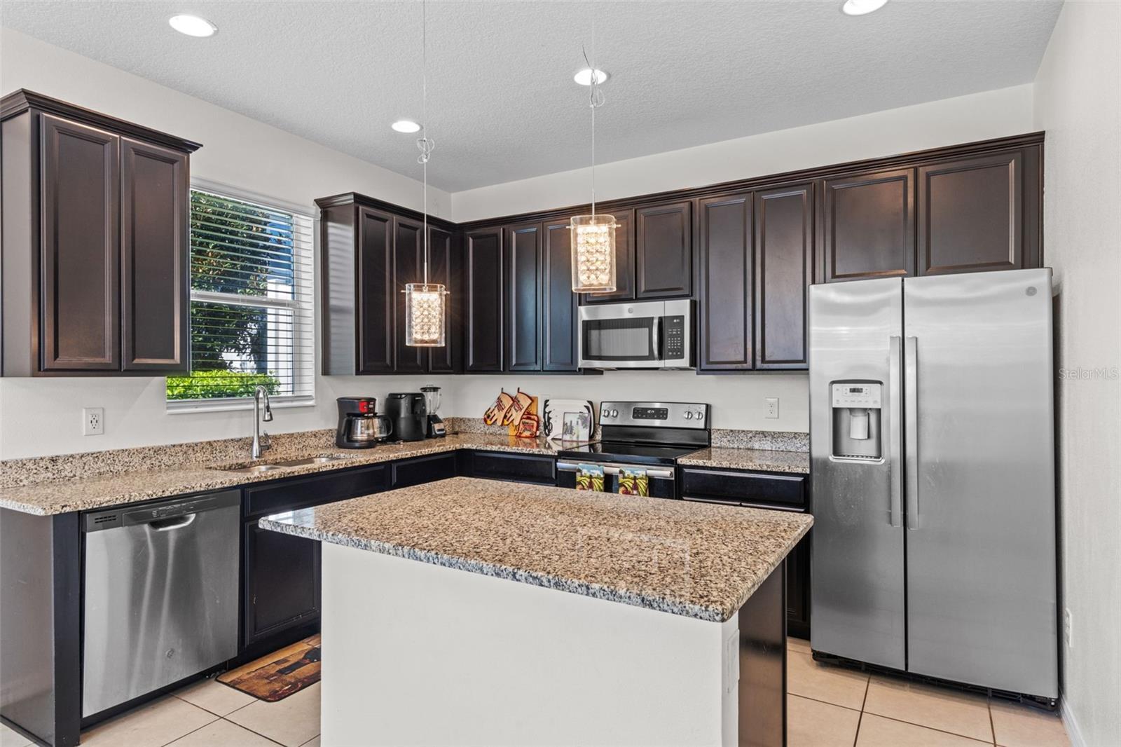 AMBERGATE - Residential